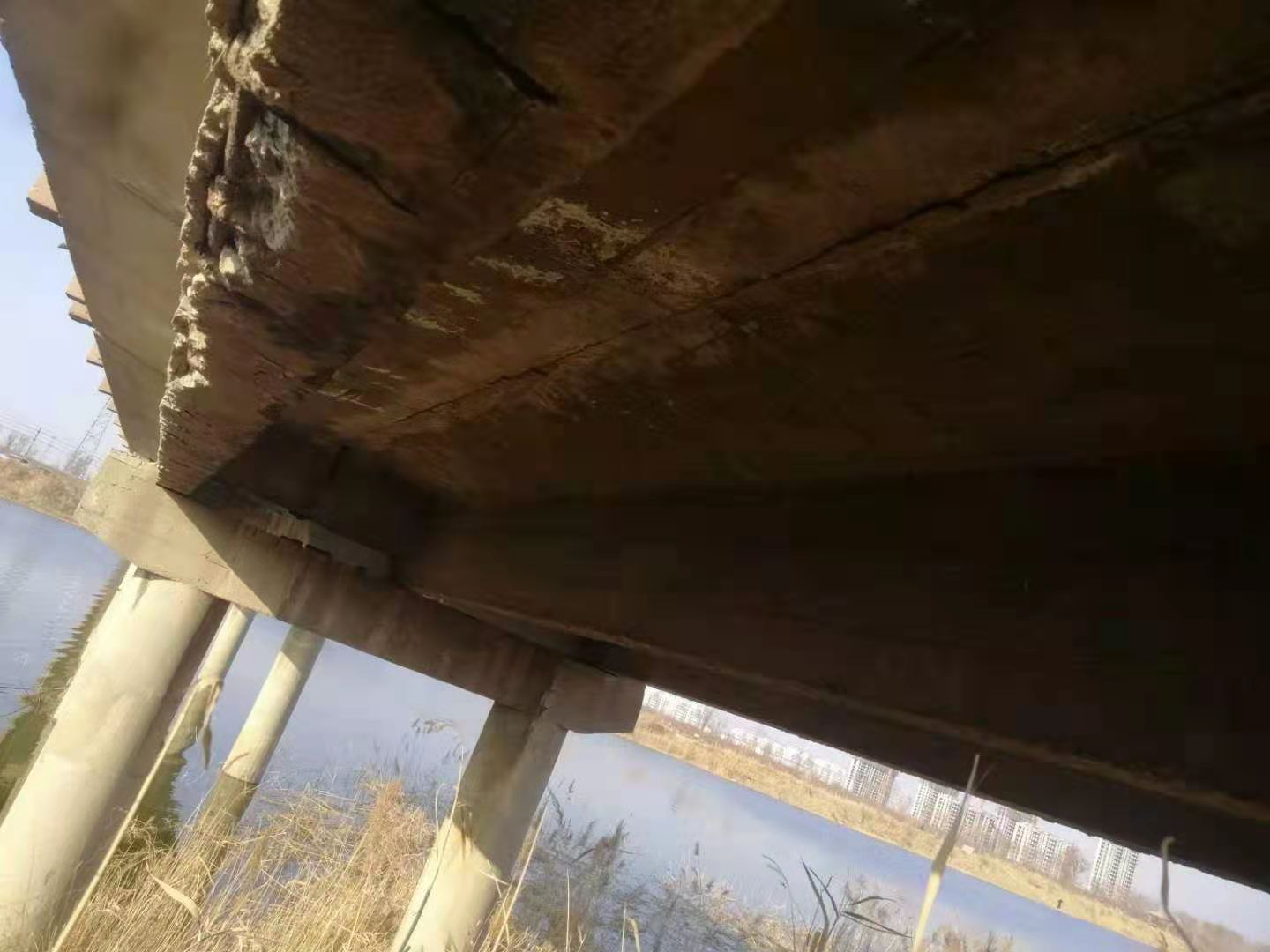 黔江道路桥梁结构的常见病害